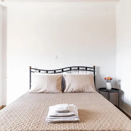 Balkonaki Apartment *